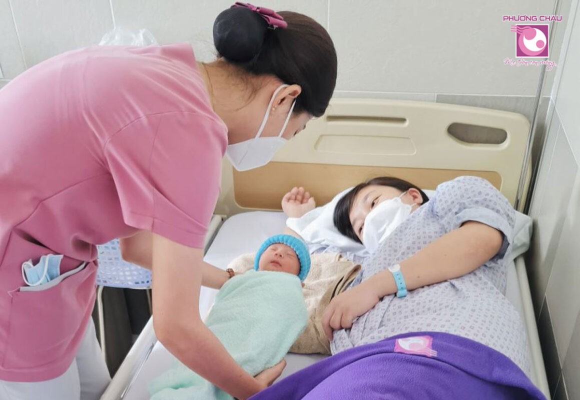 di chuyển và bế trẻ sơ sinh an toàn êm ái